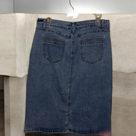 🌹C EST. 1946 DENIM MIDI SKIRT - Picture 2 of 5